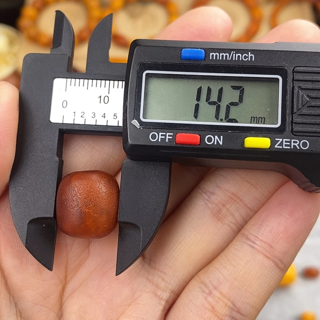 琥珀未镶嵌裸石蜜蜡