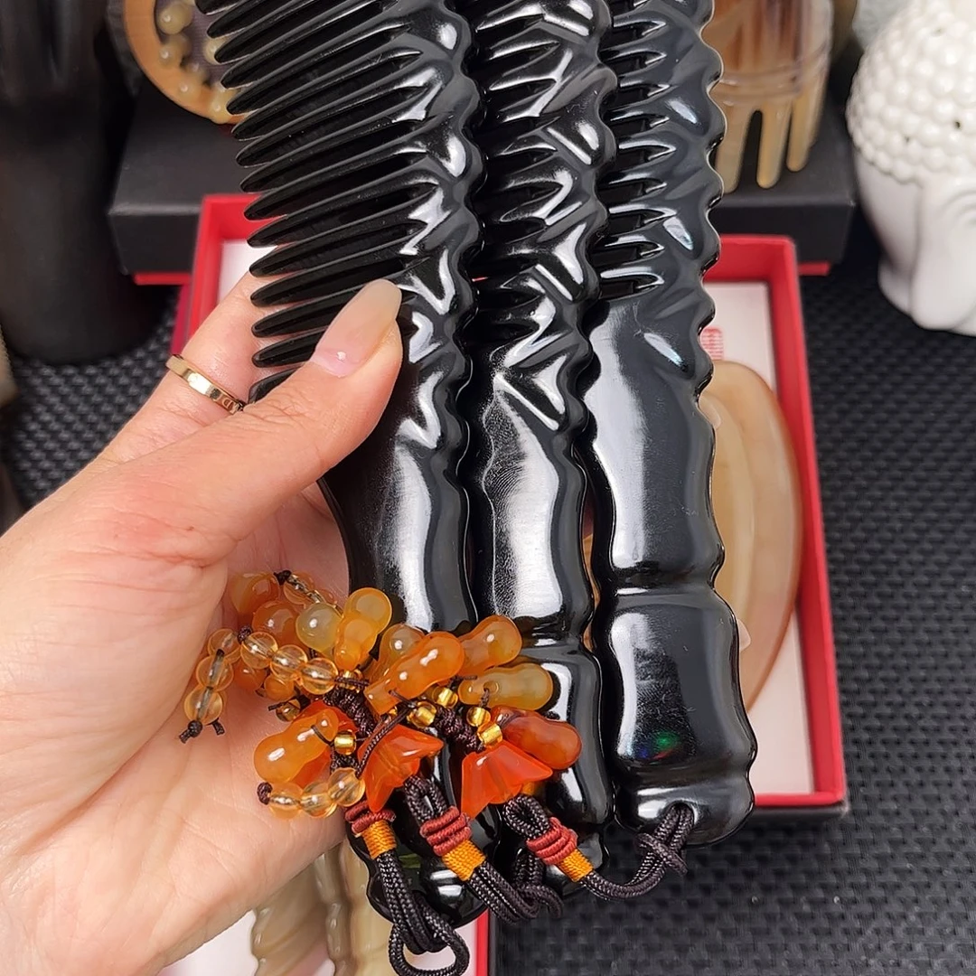 纯手工制作纯牛角梳子