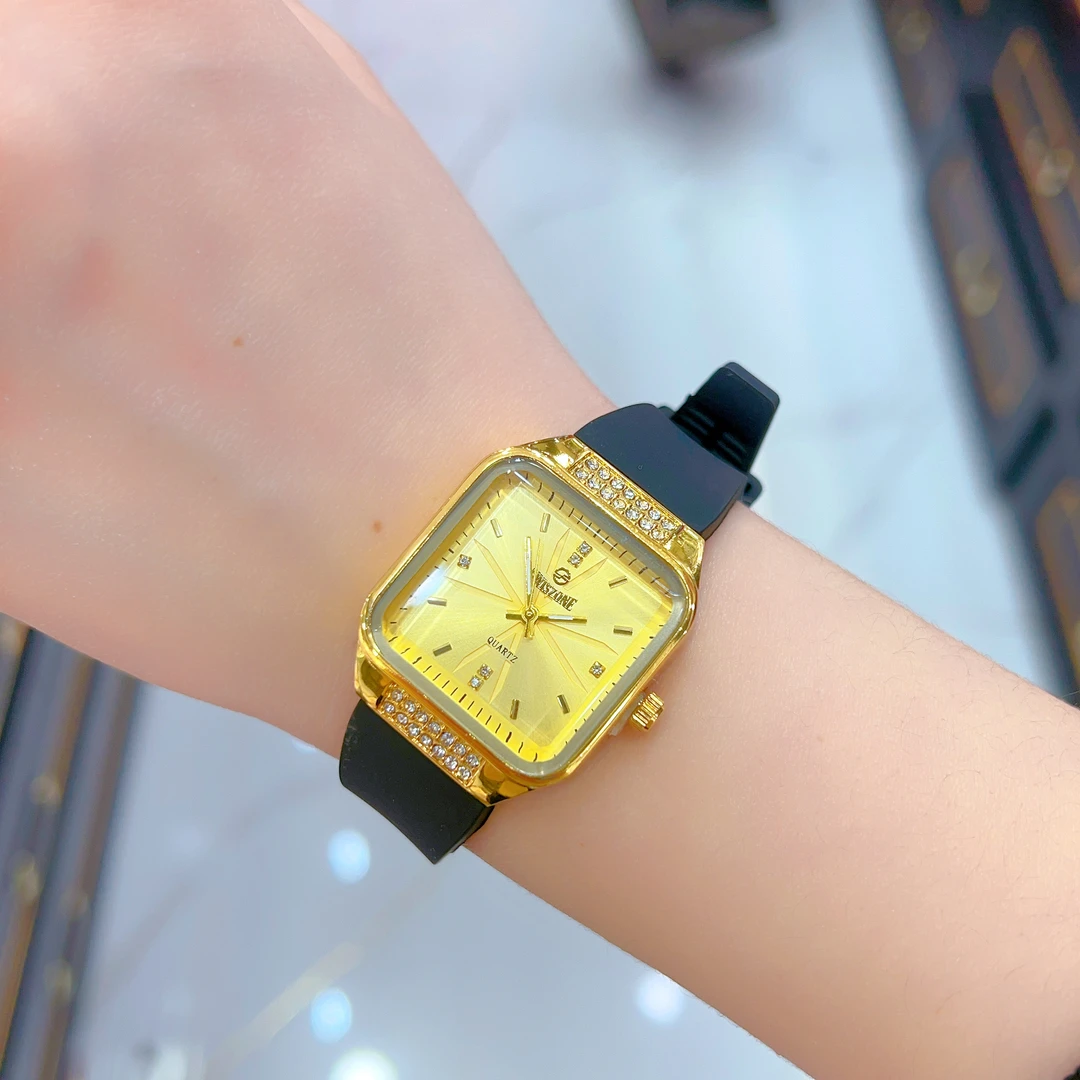 时尚新款百搭腕表女士钛钢腕表个性复古气质轻奢