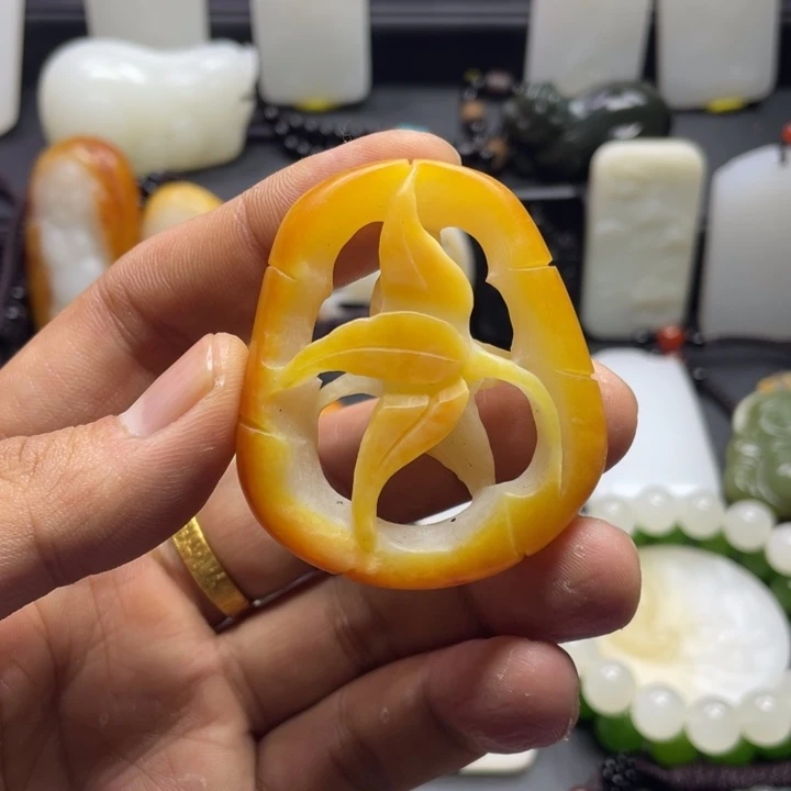 未镶嵌和田玉挂件