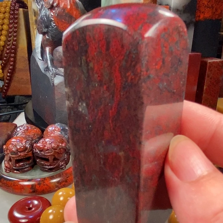 玉桂林鸡血红印章