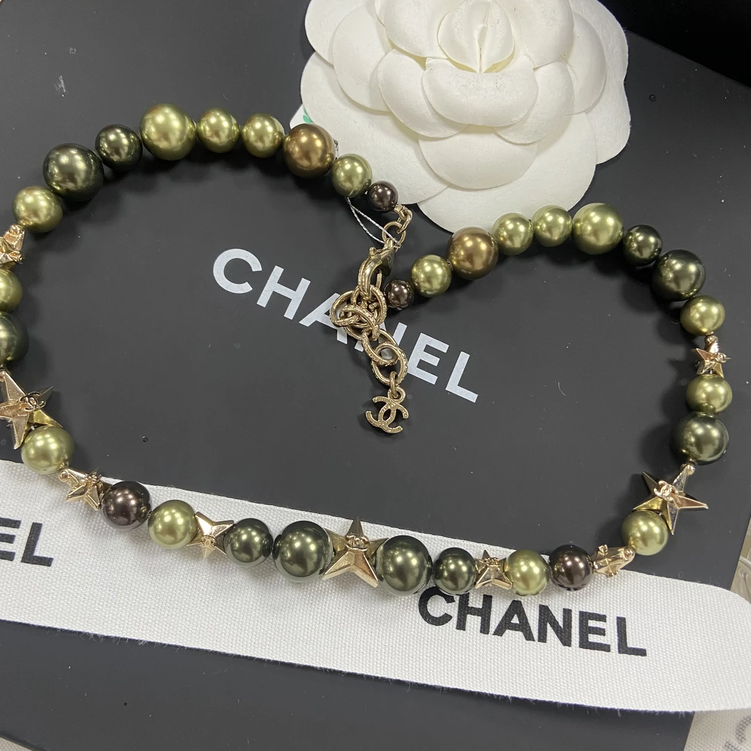 未使用 Chanel/香奈儿 经典绿幽灵彩琉璃五芒星项链LL0200