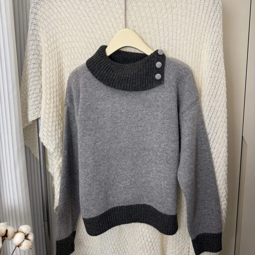 2025早春新品拼色纽扣不规则翻领毛衣小个子穿百搭女毛衣时髦减龄