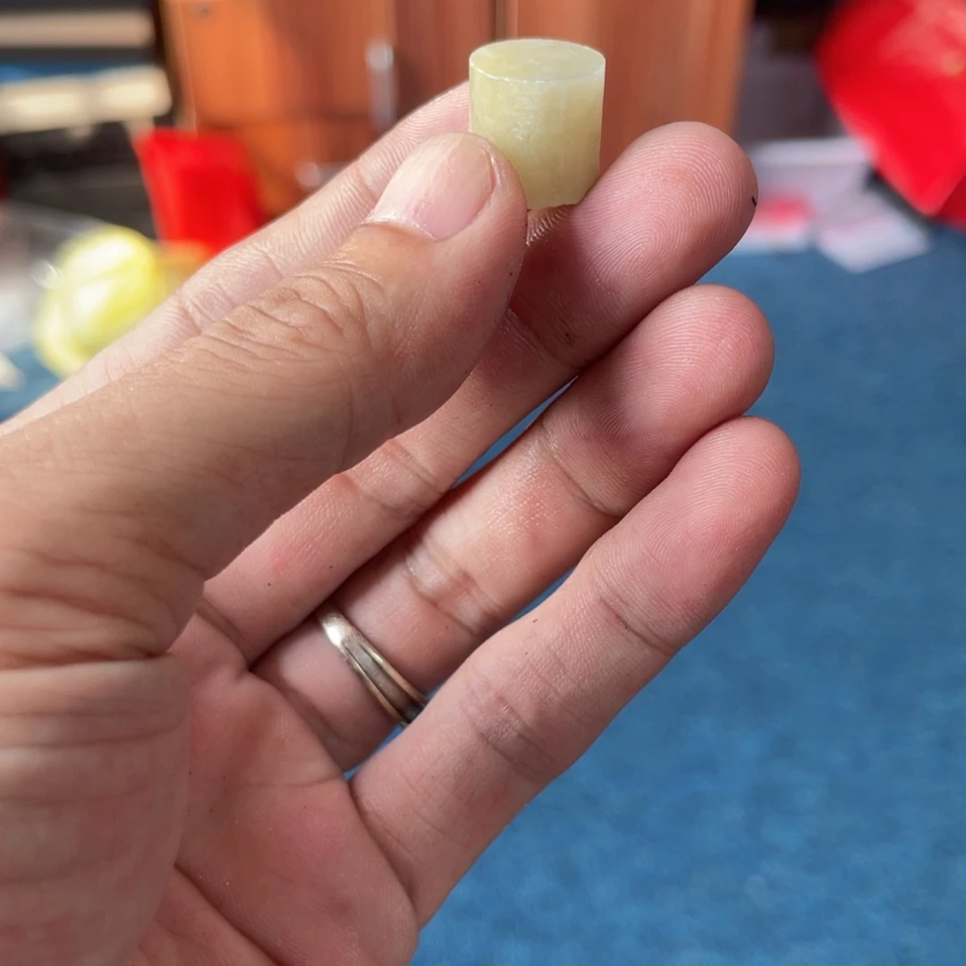 用***3定制翡翠未镶嵌边角料