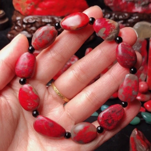 昌化鸡血石昌化鸡血石手链