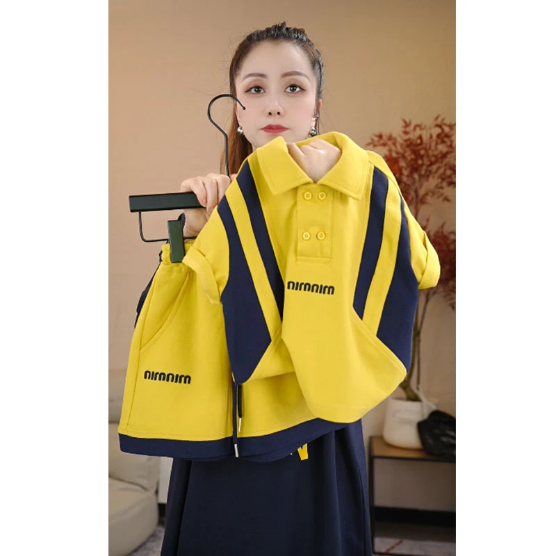 夏季2025儿童洋气翻领宽松套装宝宝运动休闲韩版时尚炸街两件套