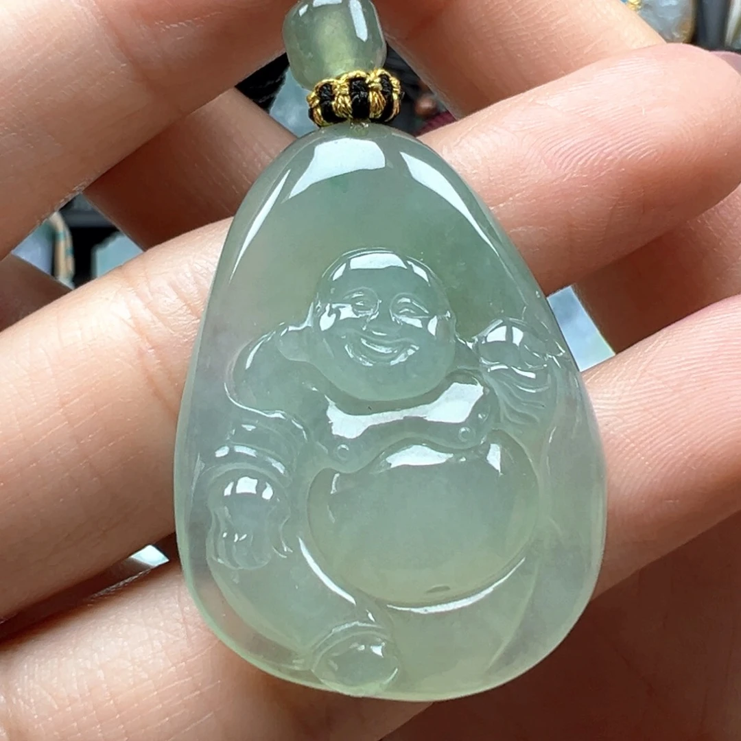 翡翠颈饰未镶嵌佛