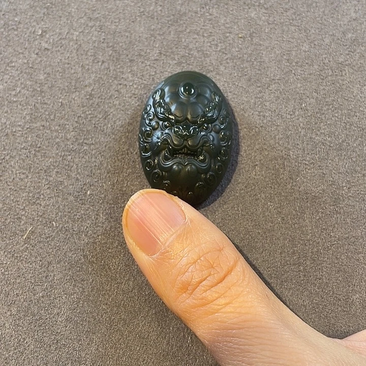 颈饰未镶嵌和田玉兽面吊坠