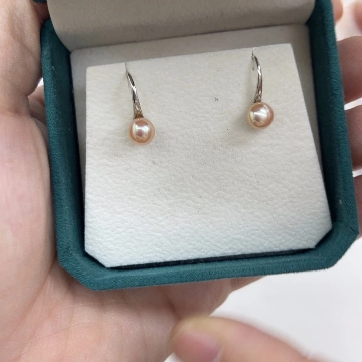 淡水珍珠未镶嵌颈饰