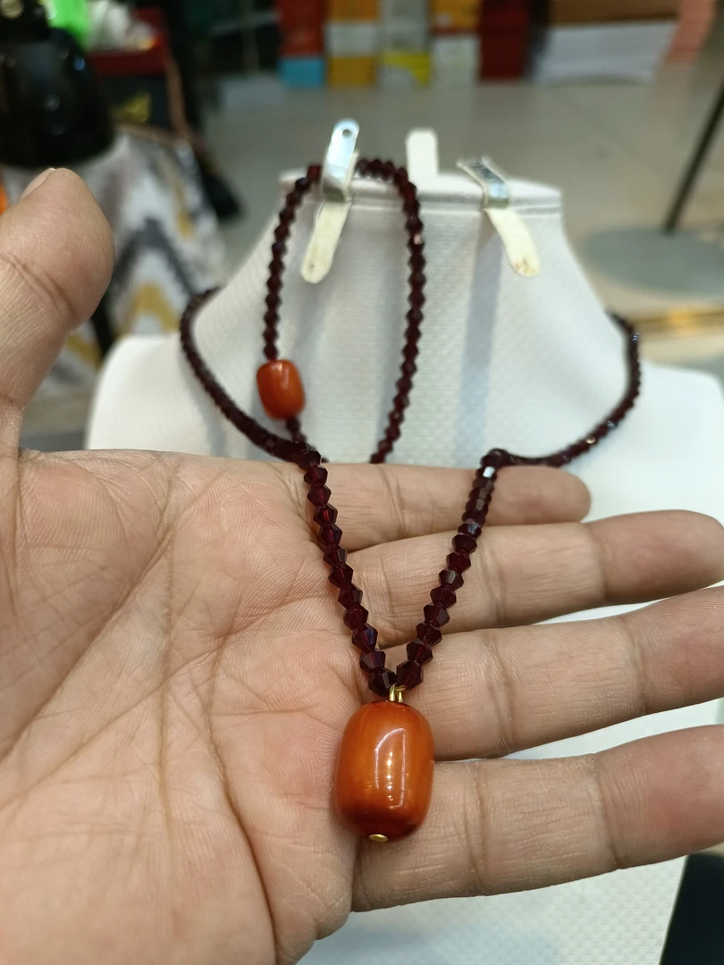 不锈钢项链  كەھرىۋا ئېسىلغان بىر يۈرۈش.