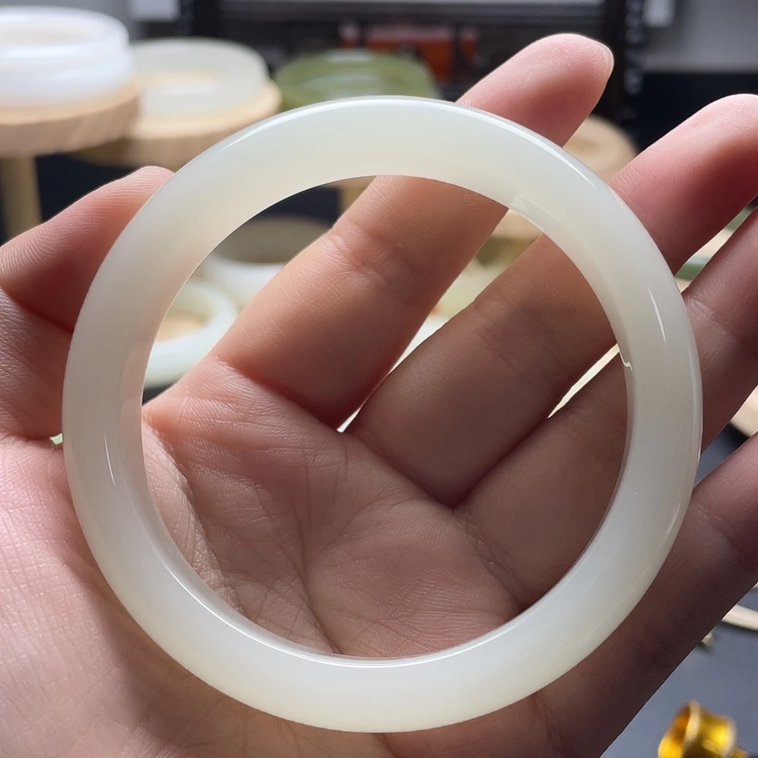 白***春59➕圈口正圈手镯暖白