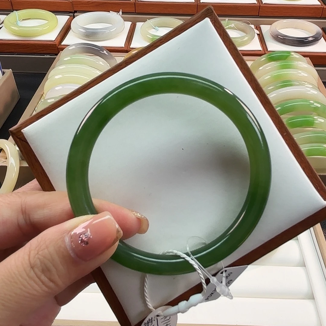 和田玉未镶嵌手镯59碧玉