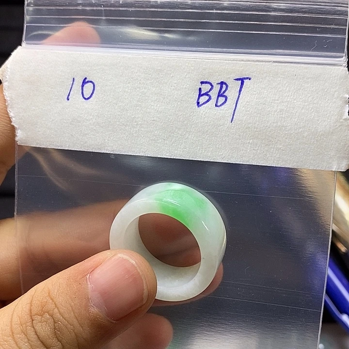 定制翡翠未镶嵌8*通