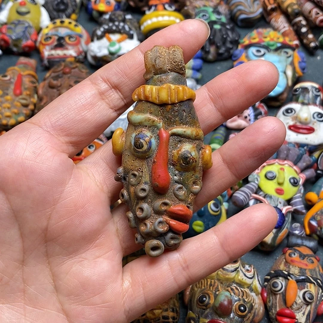 琉璃项链歪嘴老娃