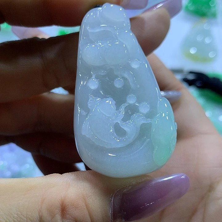 翡翠未镶嵌颈饰天然翡翠A货吊坠