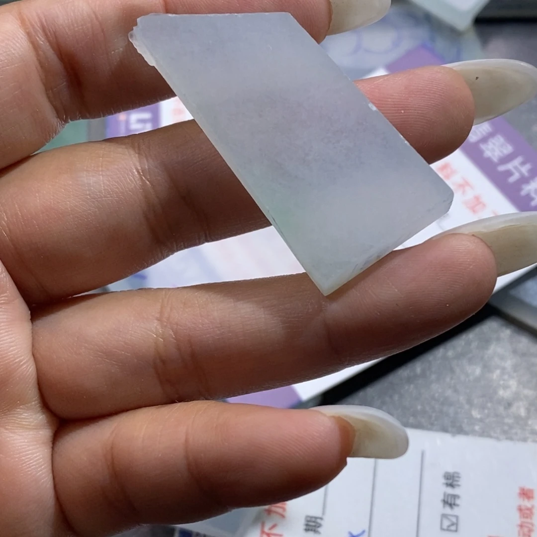 未镶嵌挂件翡翠风**瞬