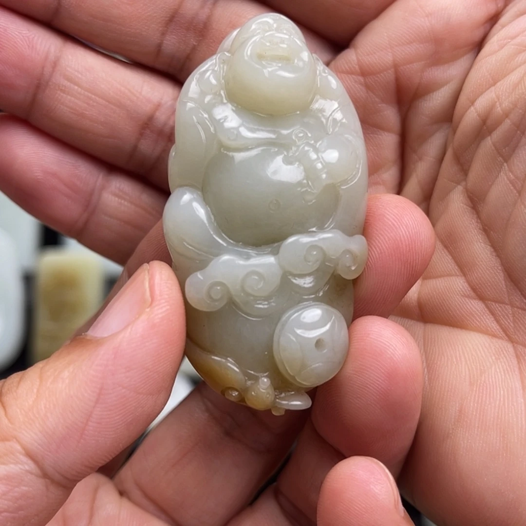 颈饰未镶嵌和田玉