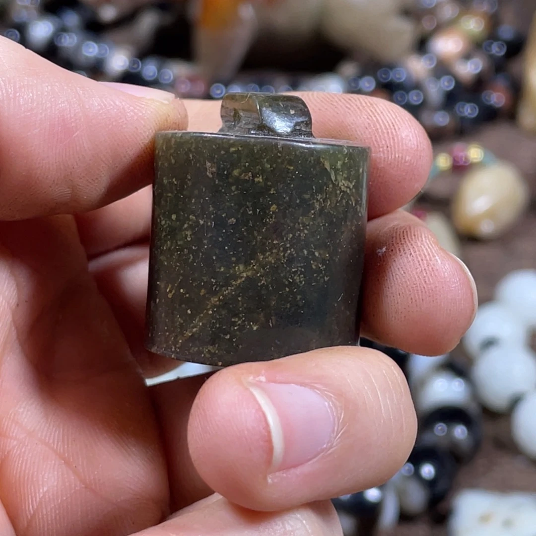 和田玉未镶嵌吊坠(不含链)