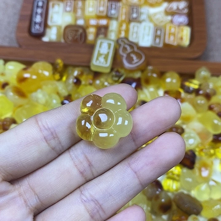 吊坠橄榄核五瓣花67