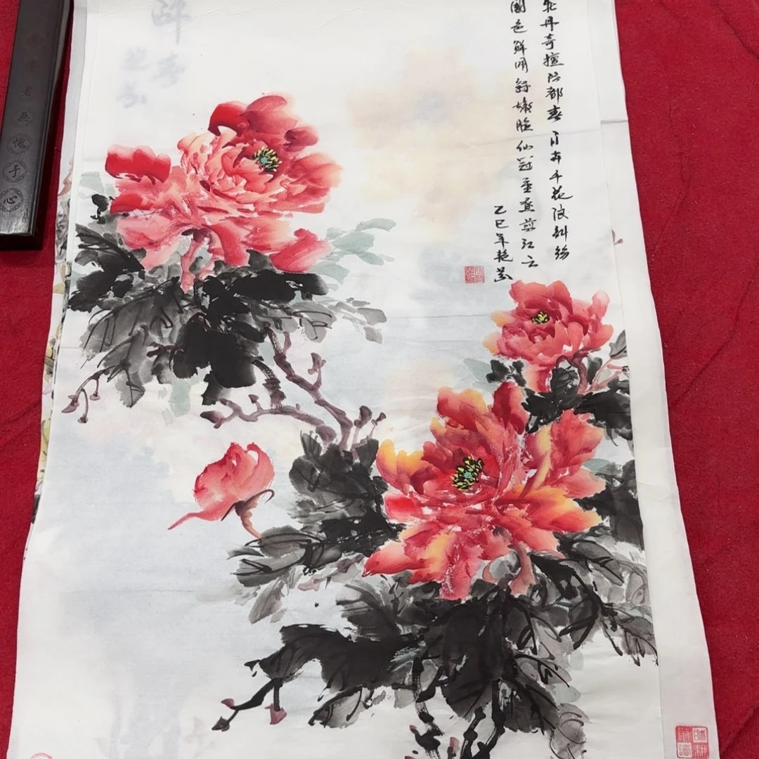 国画花鸟的翅膀是一个巨大