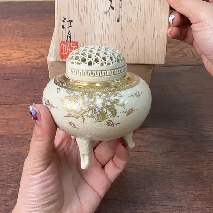 一个陶瓷物件哈哈哈哈