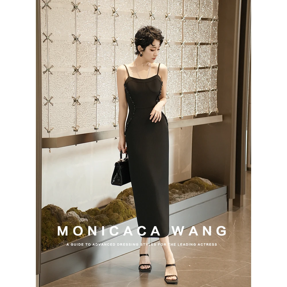 【莫妮卡卡】长117）夏季新品纯色时尚百搭设计感吊带连衣裙ZJL60013