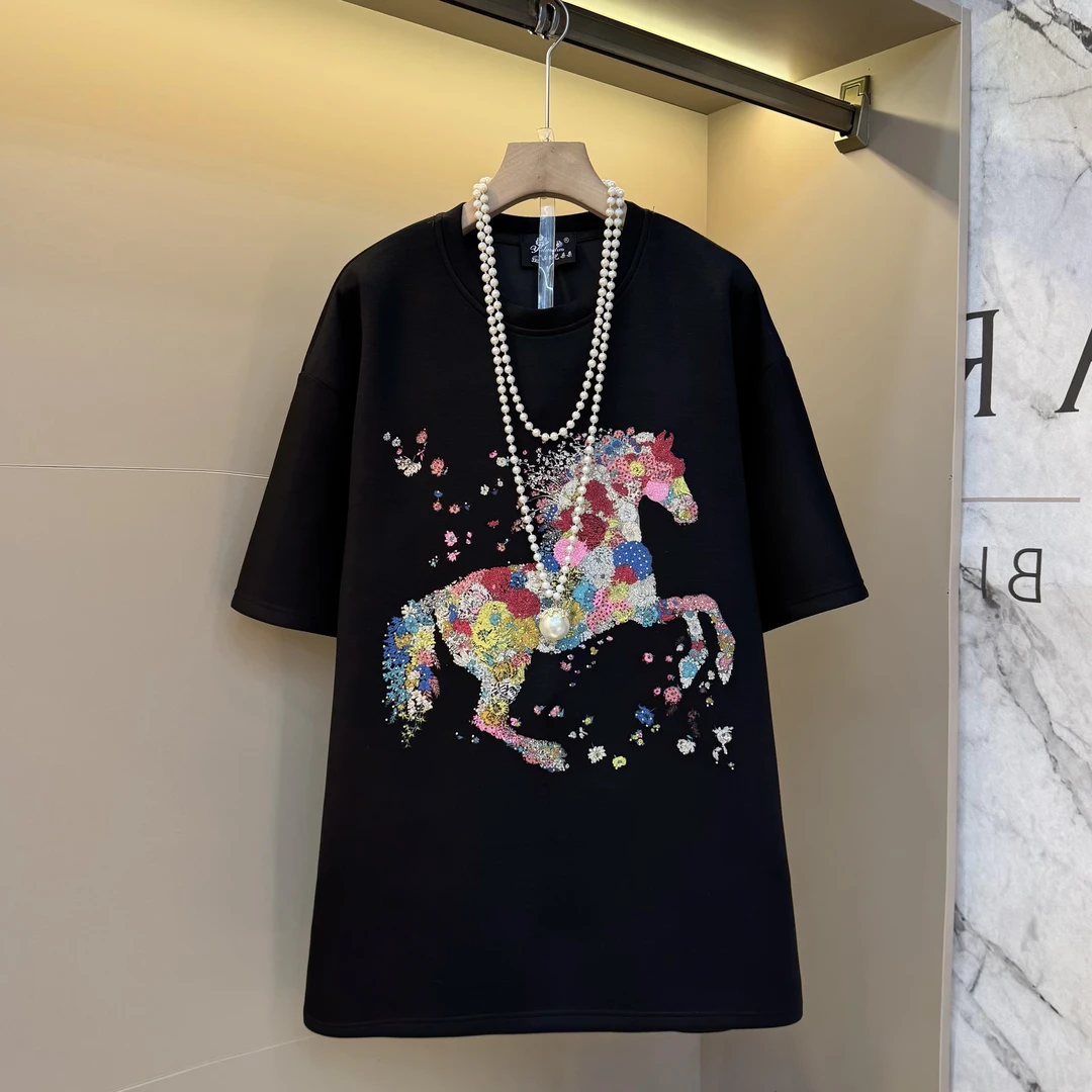 2025欧货胖mm休闲百搭重工彩色小马宽松设计感显瘦上衣85401