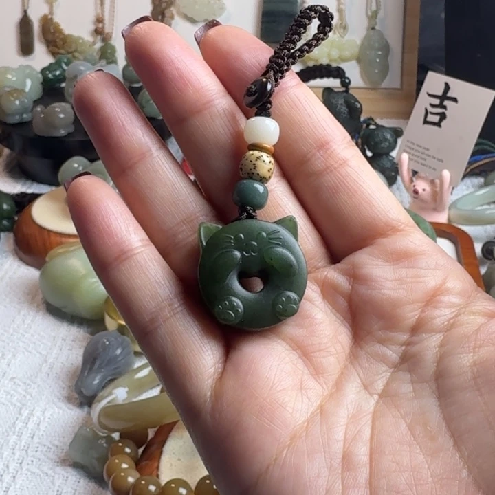 玛瑙/玉髓合金颈饰碧玉猫猫