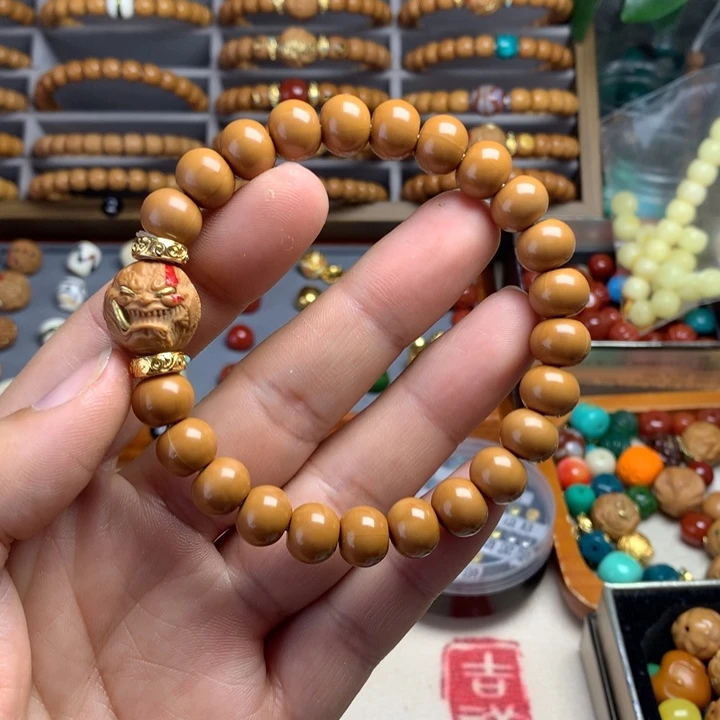 吊坠猴头核桃算盘