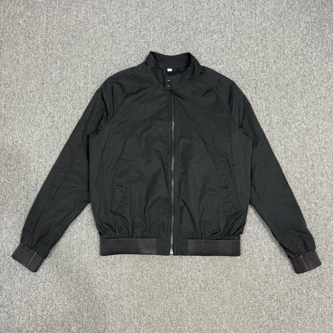 99新 BURBERRY/博柏利 13452076黑色内里战马袖口拼皮外套 XL码