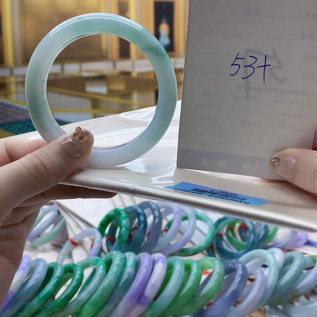 翡翠未镶嵌手镯hhj