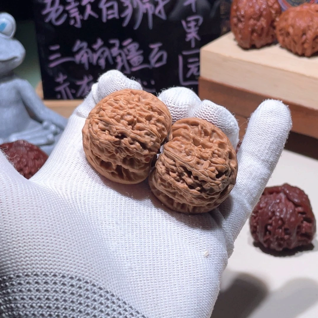 把件文玩核桃白狮子2033，3735