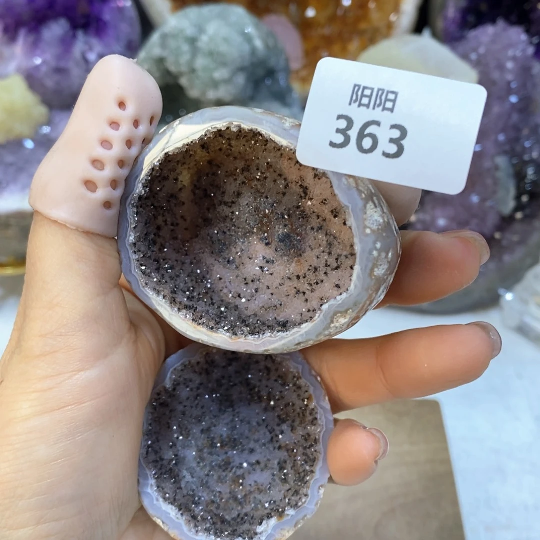 v***a水晶未镶嵌大型摆件（非配饰）