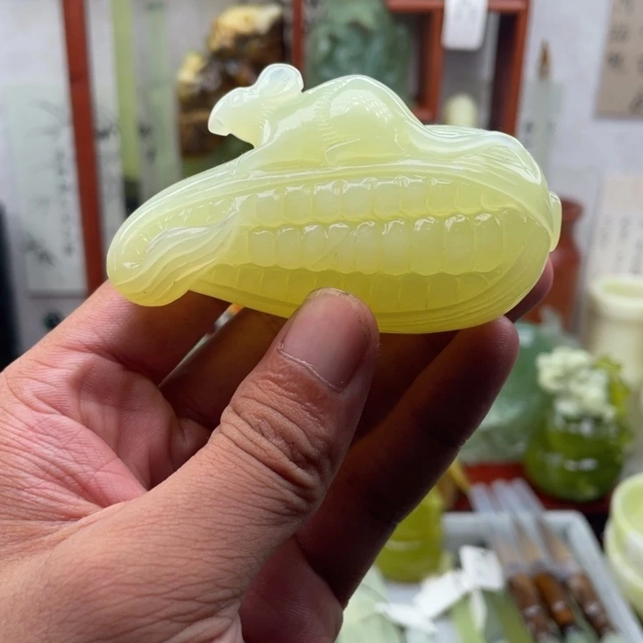 岫玉未镶嵌四大名玉手把