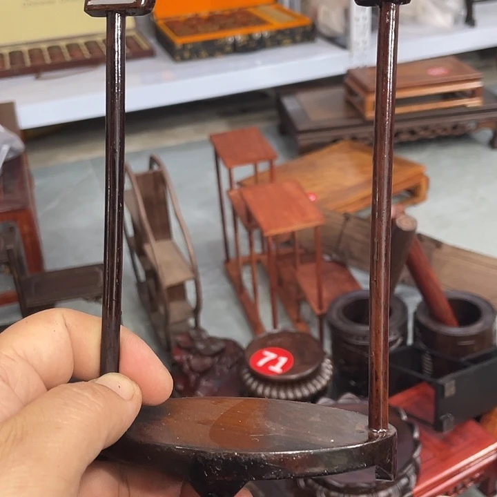 琉璃手工艺品红木底座工艺品