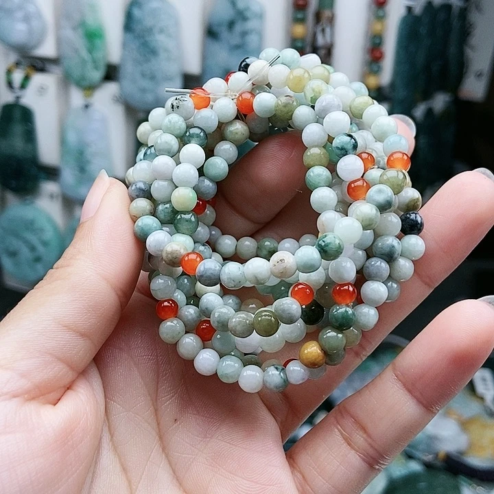 颈饰足铂镶嵌翡翠翡翠