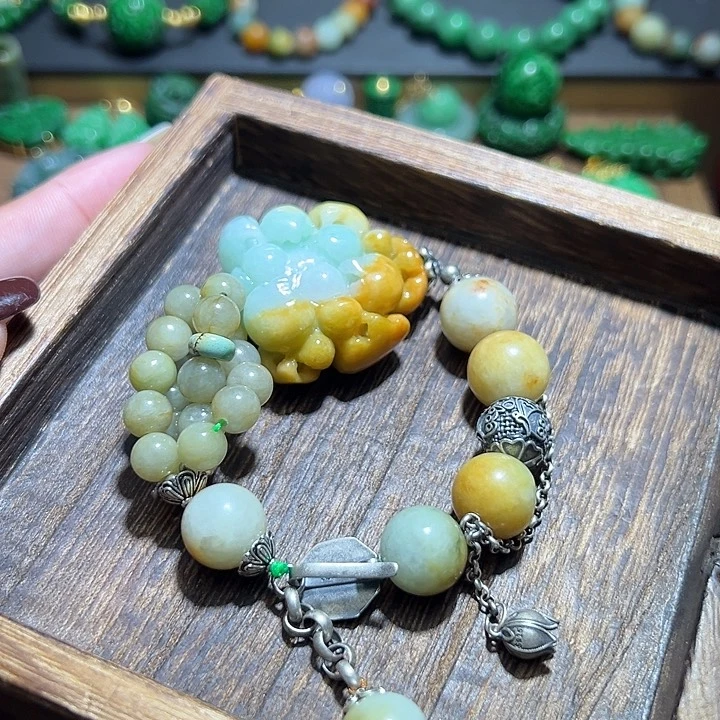 翡翠手串银S925镶嵌翡翠手串