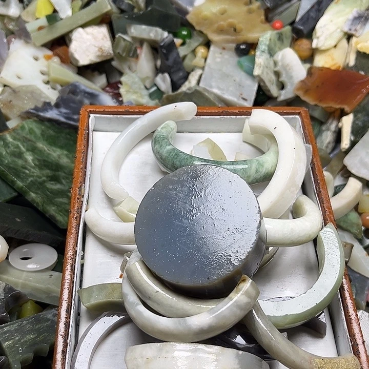 和田玉9K金镶嵌珠宝奇石美*3