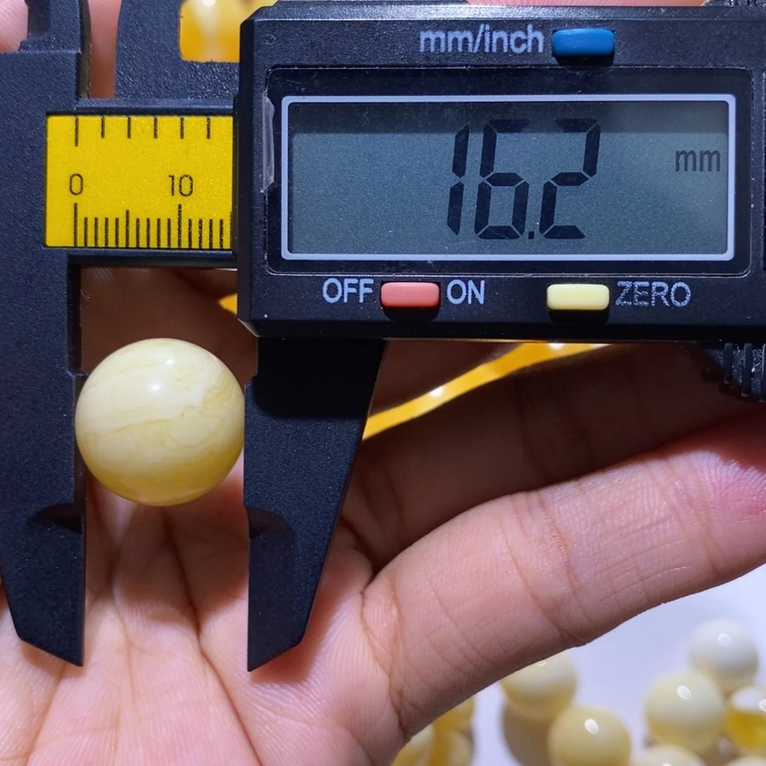 未镶嵌蜜蜡珠宝奇石