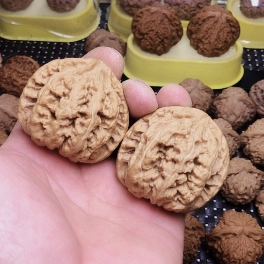 文玩核桃吊坠磊**玩粗筋