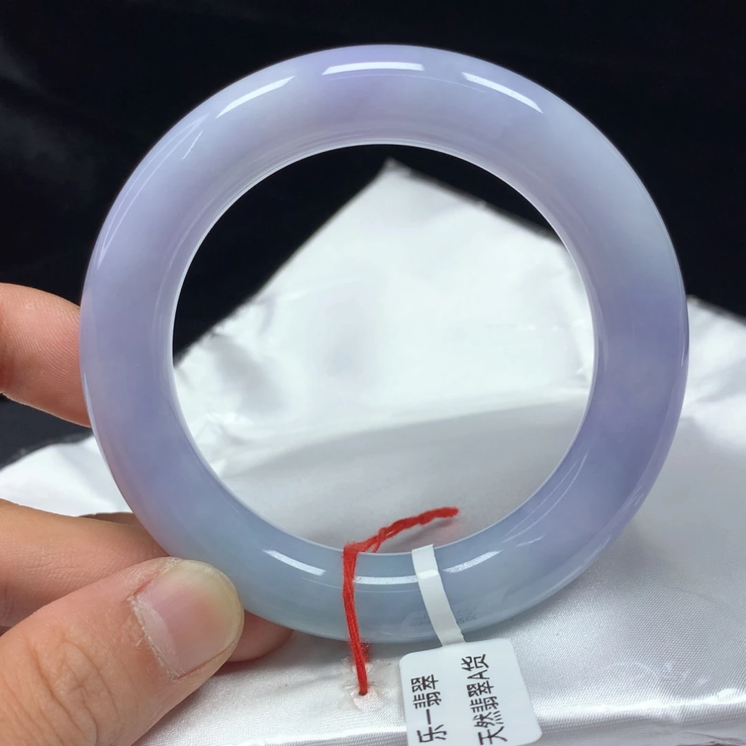 翡翠手镯（圆镯）未镶嵌54.7