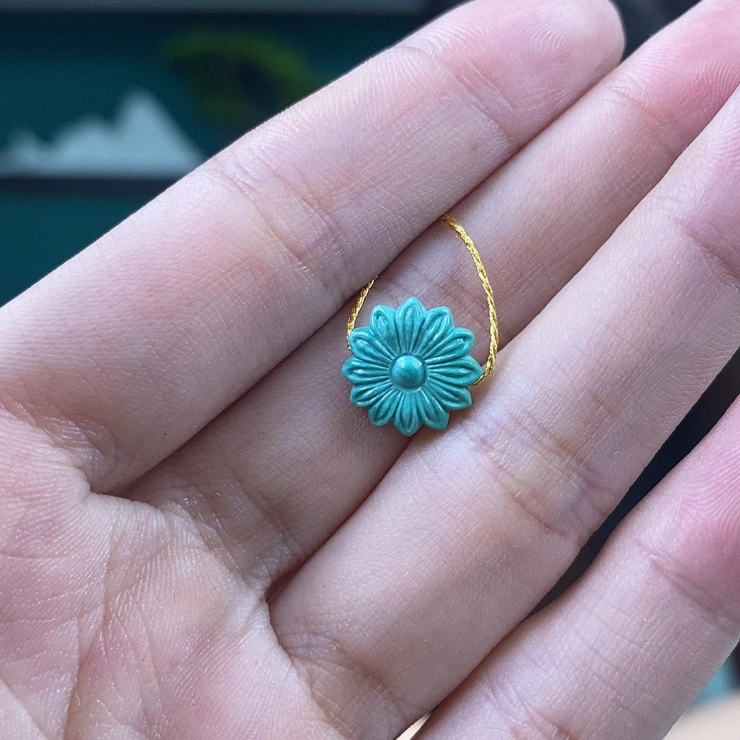 绿松石未镶嵌挂件