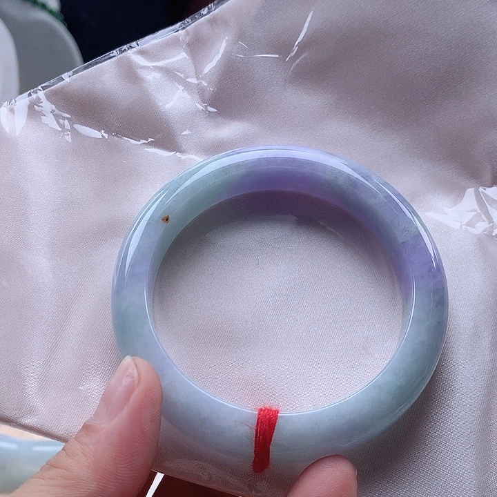 翡翠手镯未镶嵌天然翡翠A货