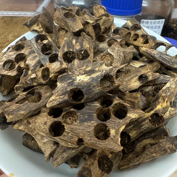 沉香奇楠边角料居家熏香原料多样性发一