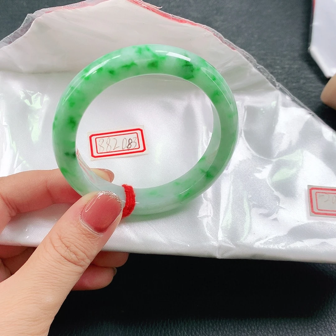 翡翠未镶嵌手镯03