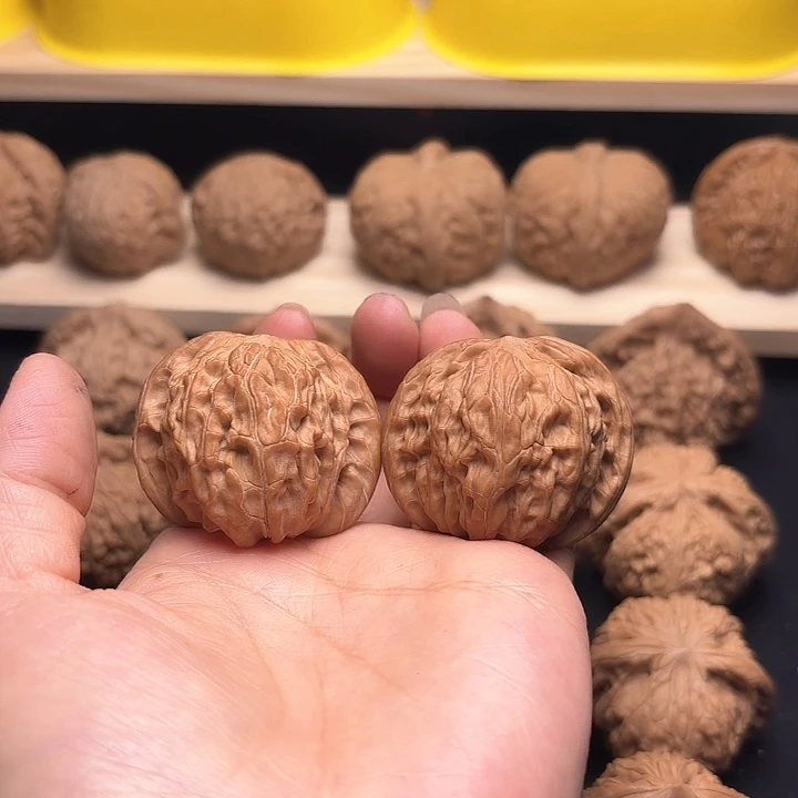 文玩核桃把件40磨盘