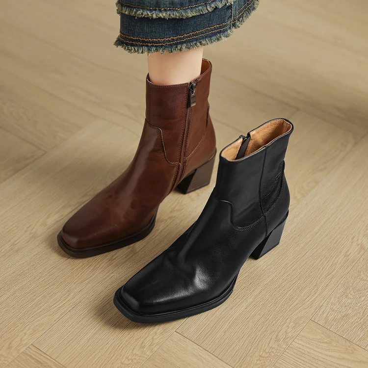 头层牛皮6cm～方头高跟复古短靴时尚马丁靴新款粗跟粗跟时装靴短筒