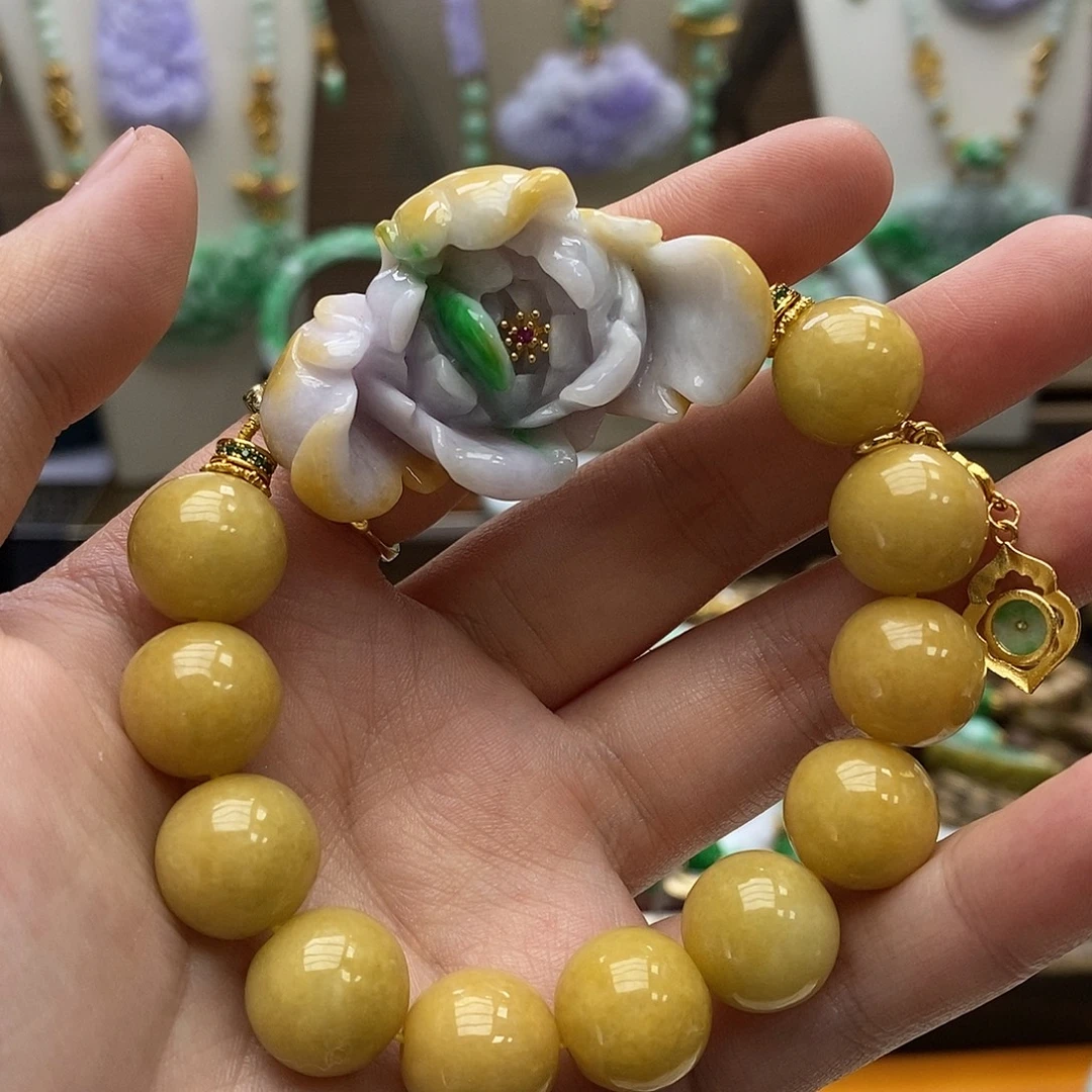 翡翠未镶嵌颈饰手链