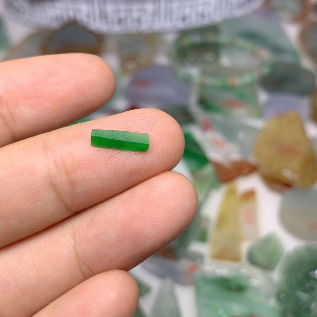 定制翡翠未镶嵌天然翡翠定制