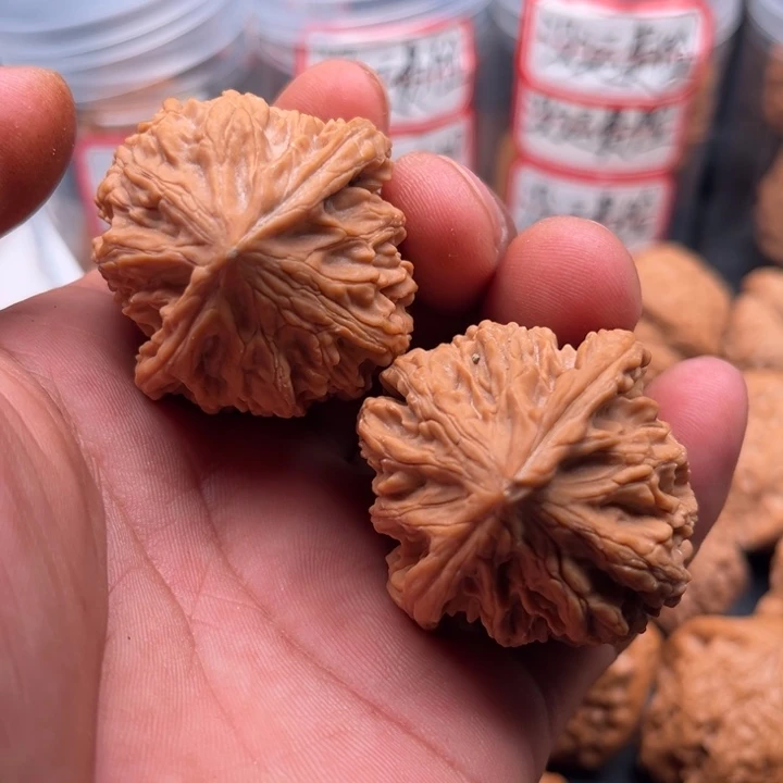 把件文玩核桃磕减鸡心